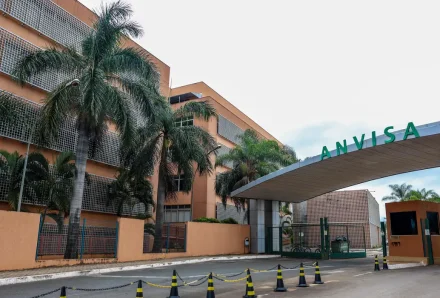 Anvisa proíbe suplemento irregular e suspende lotes de creatina